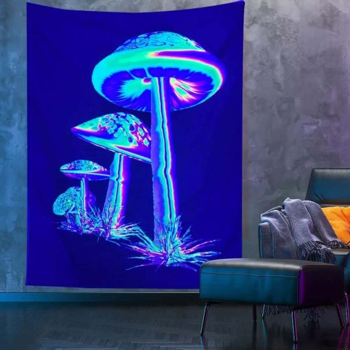 Tenture Murale Forêt de Grands Champignons Luminescents - effet lumière noir