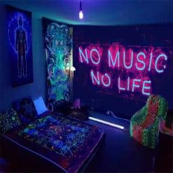 Tenture Murale Lumière Noire UV No Music - No Life!
