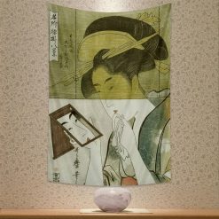 Tenture Murale Japonaise - Élégance d'une Geisha au Miroir