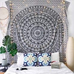 Tenture Murale Mandala Équilibre Noir & Blanc - 100% coton - Fait à la main