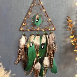 Magnifique Triade Mystique Plumes Vertes et Nature Sauvage