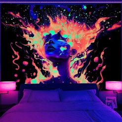 Tenture Murale Lumière Noire - Esprit en Flammes Néon