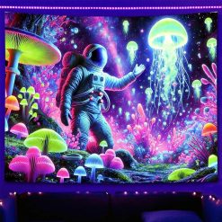 Tenture Murale Lumière Noire - Expédition Cosmique en Forêt Luminescente