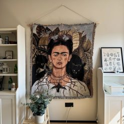 Tenture Murale Artistique “Portrait de Frida - Force et Résilience”