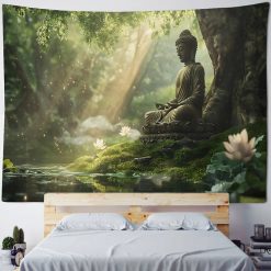 Tenture Murale Bouddha Yoga Sérénité du Lotus dans la Forêt Sacrée