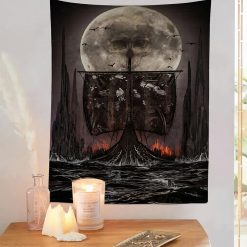 Tenture Murale Viking - Drakkar du Ragnarök Voile du Crâne Lunaire