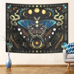 Tenture Murale Hippie Papillon de Nuit Lunaire et Serpents Mystiques