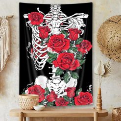 Tenture Murale Tête de Mort "Cage Thoracique aux Roses Sanglantes"