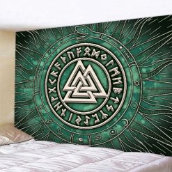 Tenture Murale Viking "Valknut d’Émeraude aux Runes Nordiques"