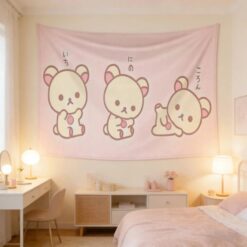 Tenture Murale Japonaise Kawaii « Petit Ourson en Trois Poses »