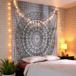 Tenture Murale Mandala « Ronde des Éléphants Noir et Blanc »